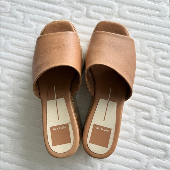 🤎 Dolce Vita Chavi Tan Mules Slide Sandals with Rubber Wedge Sole - Picture 5 of 14